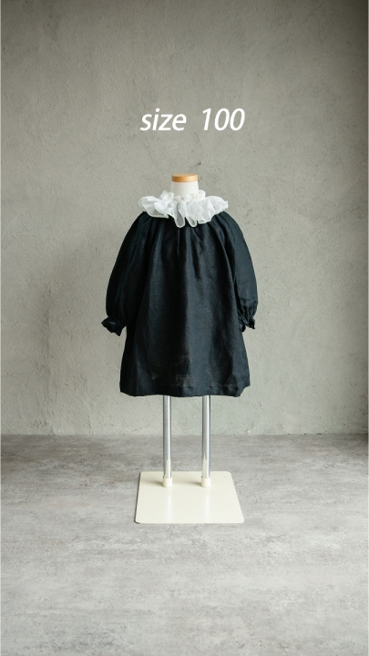 白えり黒ワンピ_100