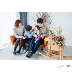 おしゃれに家族撮影 記念日撮影 スタジオコトリ 富山の写真館 写真スタジオ お宮参り 百日祝い