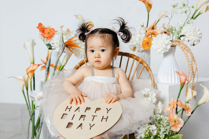 ツインテールがとってもお似合いのプリンセス👑♡（１歳バースデー撮影）