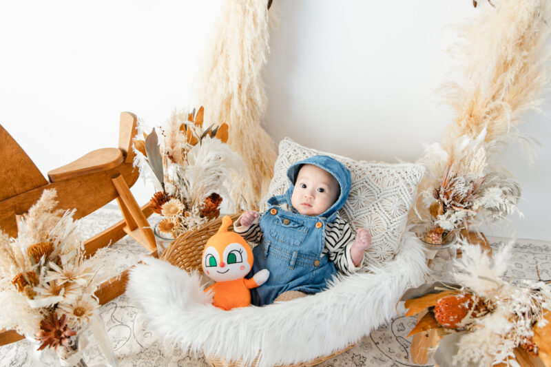 カゴの中でちょこんと🧺（ハーフバースデー）